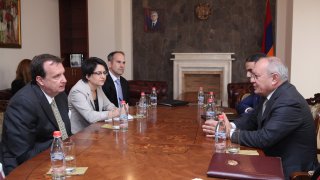 Посольство США преподнесло в дар Следственному комитету РА компьютерную технику стоимостью $132.000 (Фото)