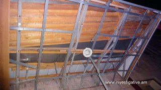 Պայթյուն՝ Վանաձորի հարկային տարածքային տեսչության շենքի մոտ. նախնական տվյալներով պայթուցիկ սարքը տեղադրված է եղել աստիճանահարթակում գտնվող աղբամանի մեջ (Լուսանկարներ)