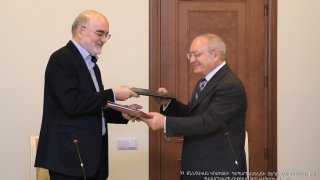 Председатель СК Армении Агван Овсепян и председатель Организации Генеральной инспекции ИРИ Насер Серадж подписали меморандум о взаимопонимании