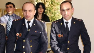 Ամանորի գիշերը Վանաձորում կատարված առանձնապես խոշոր չափերի գողության գործով մեկ անձ կալանավորվել է, ևս մեկի նկատմամբ հայտարարվել հետախուզում (Տեսանյութեր և լուսանկարներ)