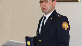 Ամանորի գիշերը Վանաձորում կատարված առանձնապես խոշոր չափերի գողության գործով մեկ անձ կալանավորվել է, ևս մեկի նկատմամբ հայտարարվել հետախուզում (Տեսանյութեր և լուսանկարներ)