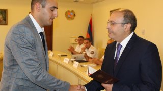 Окончившие Академию правосудия кандидаты в следователи поступили на работу в Следственный комитет РА(Фото)