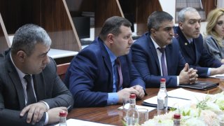 ՀՀ քննչական կոմիտեի նախագահը հանդիպել է մահացած զինծառայողների հարազատներին (լուսանկարներ)