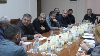 Председатель Следственного комитета РА встретился с родственниками погибших военнослужащих(Фото)