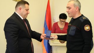 Քննչական կոմիտեի նախագահը կոչումներ է շնորհել ՔԿ աշխատակիցներին (լուսանկարներ)