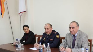 ՀՀ ՔԿ նախագահի տեղակալն Արագածոտնի մարզային քննչական վարչության աշխատակիցներին ներկայացրել է նորանշանակ պետին (լուսանկարներ)