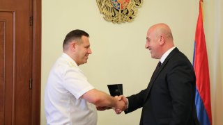 Chairman of Investigative Committee Awarded a Number of Police Officers (photos)