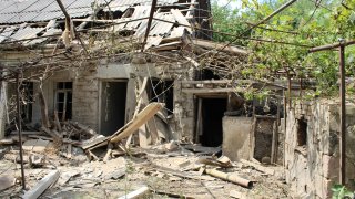 По факту грубого нарушении ВС Азербайджана режима прекращения огня, обстрелов из вооружения различного калибра мирного населения ряда населенных пунктов Тавушской области, армянских боевых опорных пунктов в СК РА возбуждено еще 7 уголовных дел(фотографии)