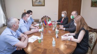 ՀՀ քննչական կոմիտեի նախագահն ընդունել է ՀՀ-ում Իտալիայի արտակարգ և լիազոր դեսպանին (լուսանկարներ)