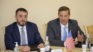 Встреча председателя Следственного комитета РА с сотрудниками посольства США (фотографии)