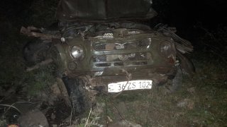 «ՈւԱԶ»-ը, կորցնելով կառավարումը, հայտնվել է ձորում. կա մեկ զոհ (լուսանկարներ)