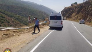 Բեռնատարը կողաշրջվել և ընկել է ձորը. վարորդը մահացել է (լուսանկարներ)