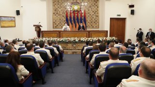 “I Attach Importance to Efficient Preliminary Investigation of Criminal Cases on Circumstances of 44 Days of War”; Prime Minister Visited Investigative Committee (photos)