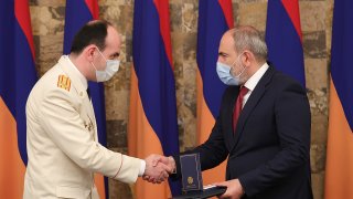 «Կարևորում եմ 44-օրյա պատերազմի հանգամանքների հետ կապված քրեական գործերի արդյունավետ նախաքննությունը». Վարչապետն այցելել է Քննչական կոմիտե (լուսանկարներ)