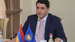 Քննչական կոմիտեի նախագահն ընդունել է «Եվրոջասթ» գործակալության նախագահին (լուսանկարներ)