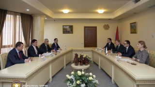 Քննչական կոմիտեի նախագահն ընդունել է «Եվրոջասթ» գործակալության նախագահին (լուսանկարներ)