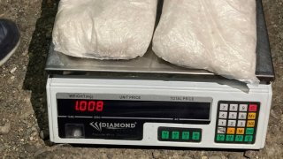 Раскрыт случай незаконного оборота наркотиков, контрабанды наркотиков (фото)