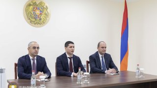 ՀՀ քննչական կոմիտեի նախագահի մասնակցությամբ տեղի է ունեցել ՀՀ ՔԿ Արմավիրի մարզի քննչական վարչության և Վաղարշապատի քննչական բաժնի նոր վարչական շենքերի բացման արարողությունը (տեսանյութ, լուսանկարներ)