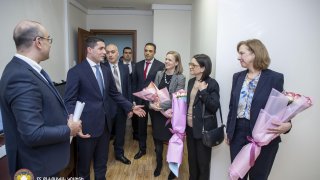 ՀՀ քննչական կոմիտեի նախագահ Արգիշտի Քյարամյանն ընդունել է ՀՀ-ում ԱՄՆ նորանշանակ դեսպան Քրիստինա Քվինին (լուսանկարներ)
