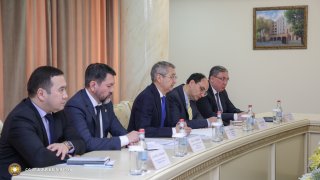Քննչական կոմիտեի նախագահ Արթուր Պողոսյանն ընդունել է Հայաստանում Ղազախստանի դեսպանին
