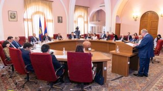 Следственный комитет РА в рамках своих 10-летних юбилейных мероприятий подписал меморандумы о сотрудничестве с 9 ведущими научно-образовательными учреждениями республики (фото)