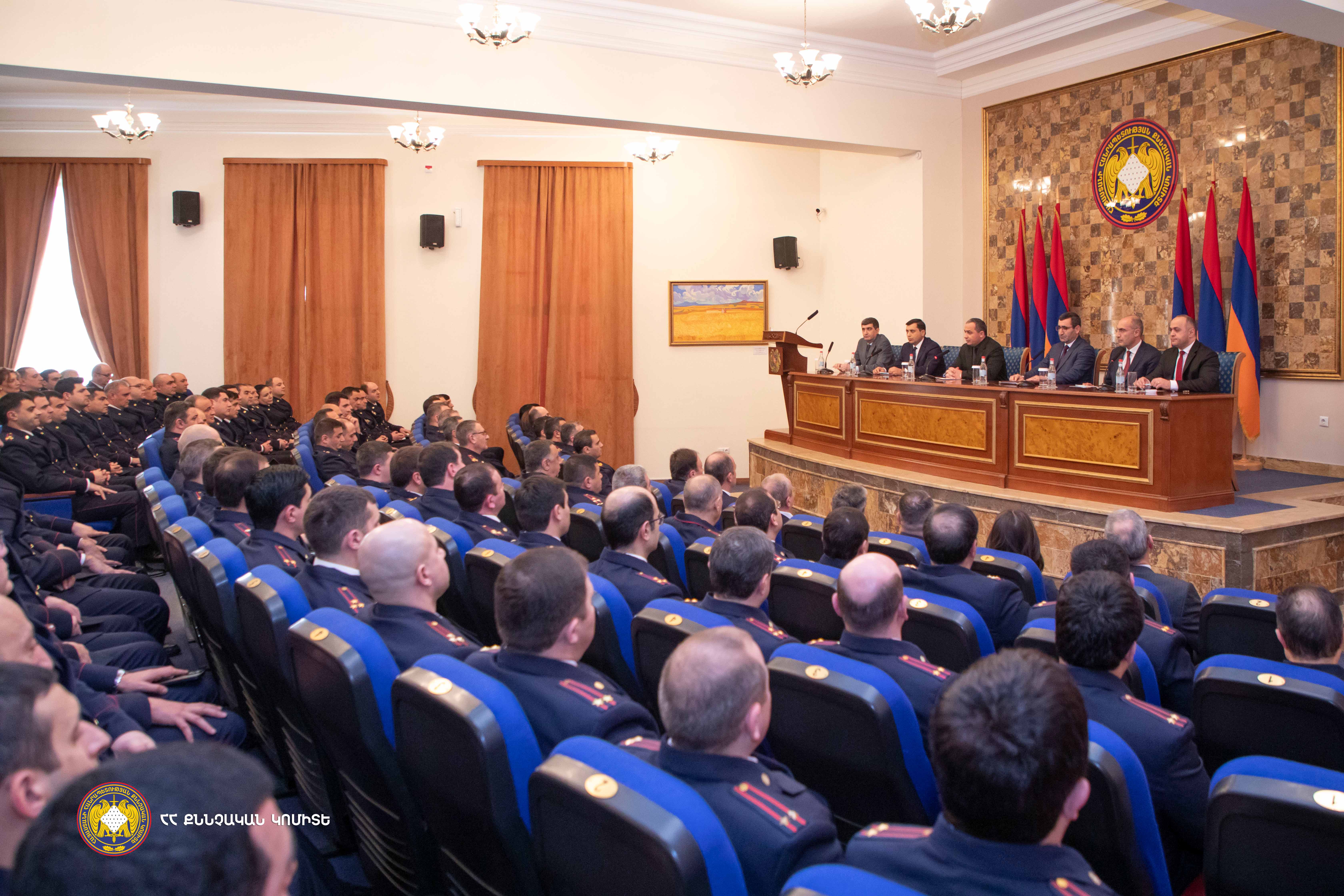 ՀՀ քննչական կոմիտեի նախագահ Արթուր Պողոսյանն անձնակազմին է ներկայացրել նորանշանակ տեղակալին