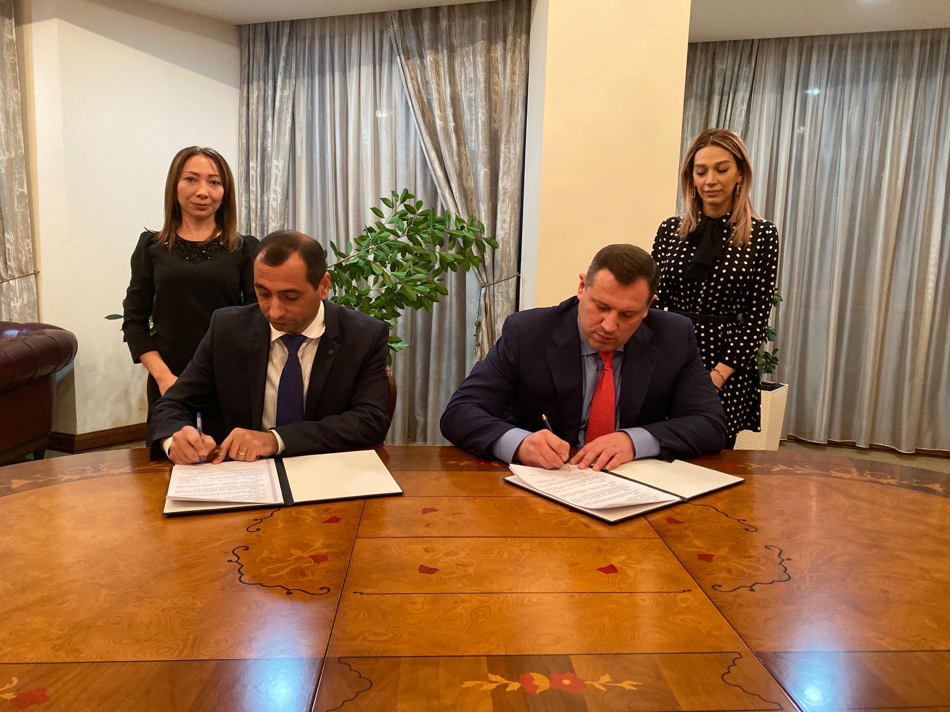 Հայաստանի և Արցախի քննչական կոմիտեների նախագահները համագործակցության հուշագիր են ստորագրել (լուսանկարներ)