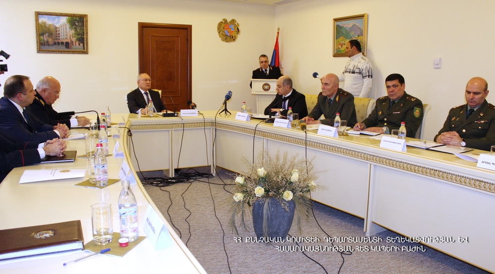 Խարդախությամբ կատարվող մի շարք հափշտակություններ իրականացվում են ՔԿՀ-ներում գտնվող կալանավորված եւ դատապարտված անձանց կողմից. խորհրդակցություն՝ ՀՀ քննչական կոմիտեում