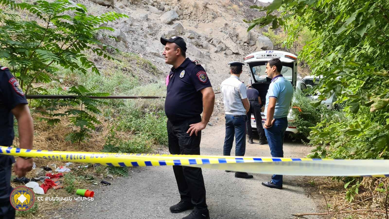 «Հաղթանակ» կամրջի տակ տղամարդու դի է հայտնաբերվել. հանգամանքները պարզվում են (լուսանկարներ)