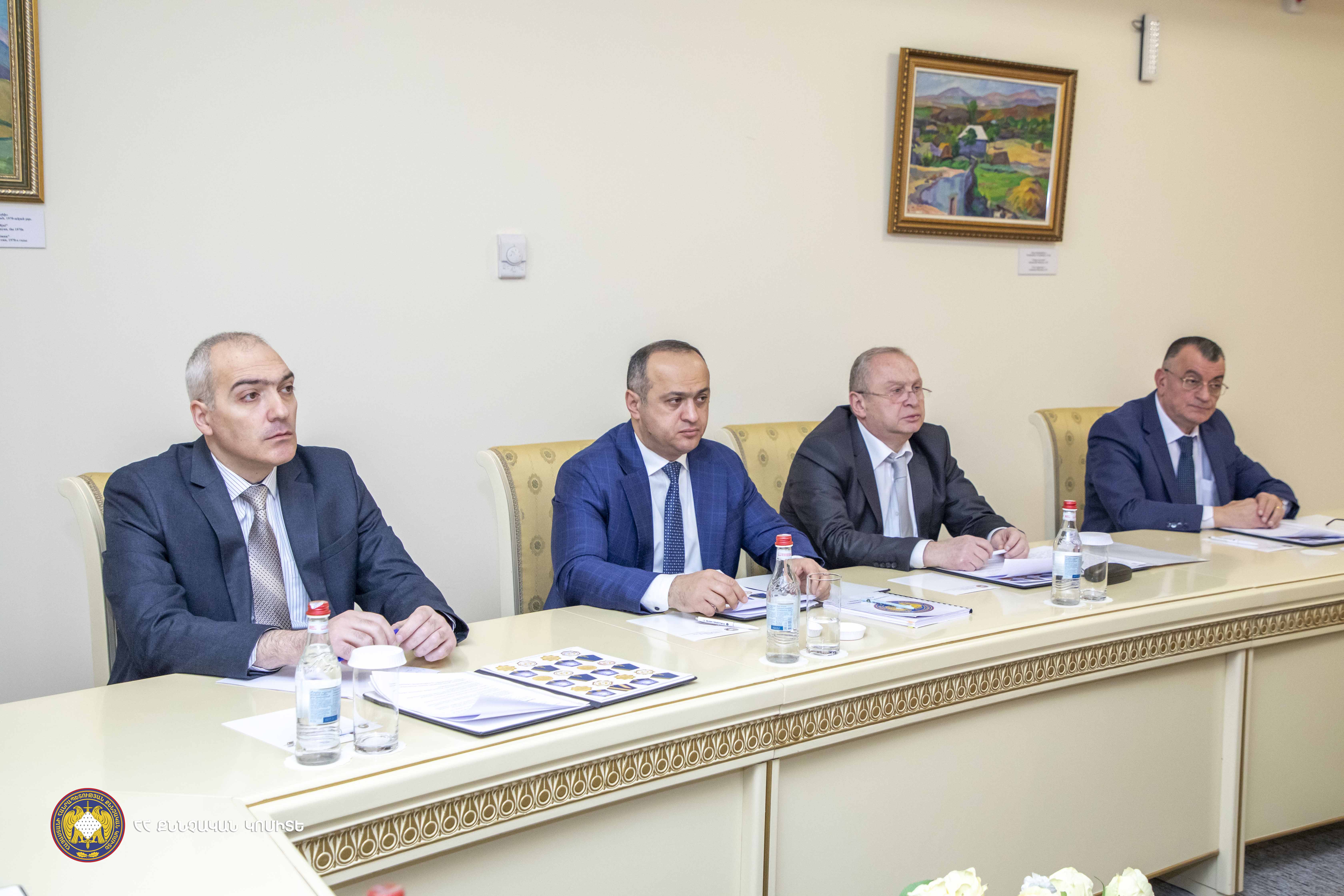 Մեկնարկում են ՀՀ քննչական կոմիտեի ձևավորման տասնամյա հոբելյանին նվիրված միջոցառումները․ կայացել է հանձնաժողովի առաջին նիստը (լուսանկարներ)