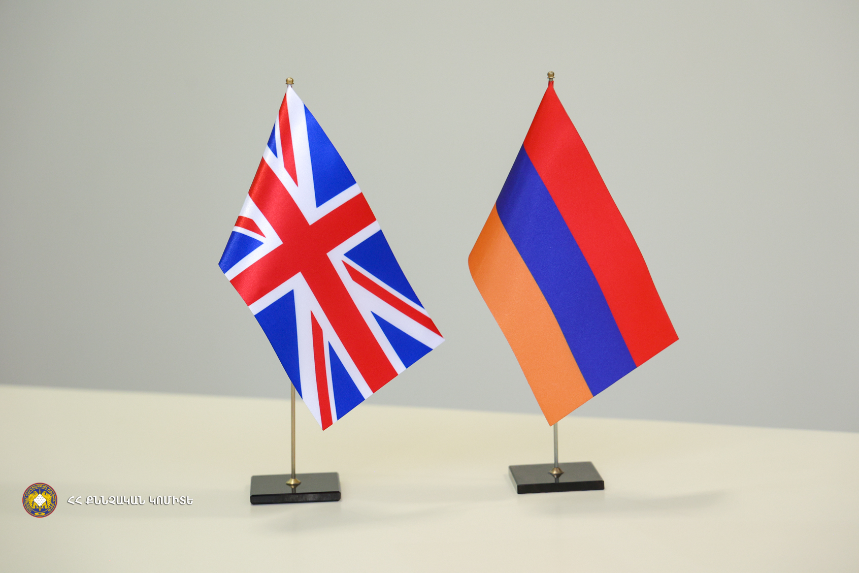 Քննչական կոմիտեի նախագահ Արթուր Պողոսյանն ընդունել է Հայաստանում Մեծ Բրիտանիայի և Հյուսիսային Իռլանդիայի Միացյալ Թագավորության դեսպանին