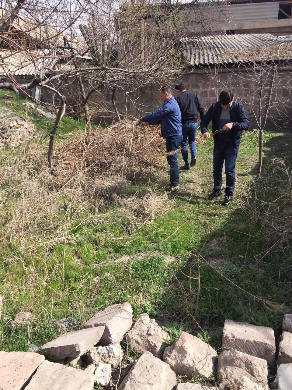 ՀՀ քննչական կոմիտեի աշխատակիցները մասնակցել են համապետական շաբաթօրյակին. (լուսանկարներ)