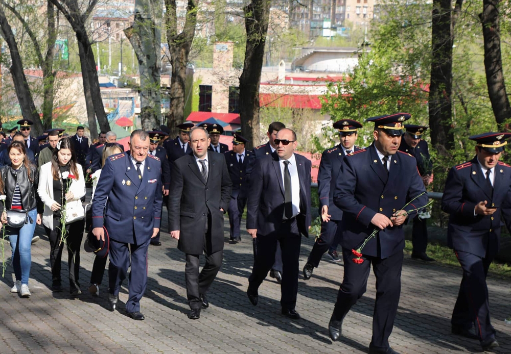 ՀՀ քննչական կոմիտեի ծառայողները՝ ՔԿ նախագահ Հայկ Գրիգորյանի գլխավորությամբ, այցելել են Ծիծեռնակաբերդի հուշահամալիր (լուսանկարներ)