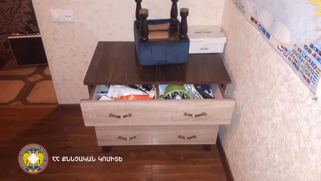 Բացահայտվել է բնակարանային գողության հերթական դեպքը (լուսանկարներ)