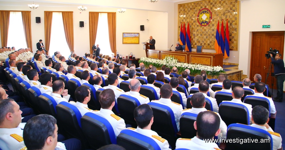 Արդեն կարող ենք փաստել, որ ունենք կայացած և հաջողված միասնական քննչական մարմին. ՀՀ Նախագահը շնորհավորել է ՔԿ ծառայողներին՝ մասնագիտական տոնի կապակցությամբ (Լուսանկարներ)