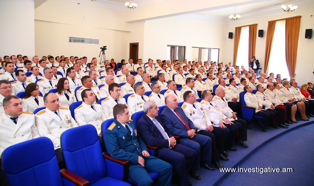 Արդեն կարող ենք փաստել, որ ունենք կայացած և հաջողված միասնական քննչական մարմին. ՀՀ Նախագահը շնորհավորել է ՔԿ ծառայողներին՝ մասնագիտական տոնի կապակցությամբ (Լուսանկարներ)