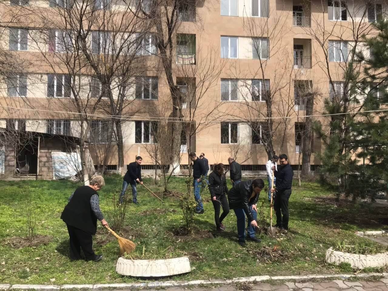 ՀՀ քննչական կոմիտեի աշխատակիցները մասնակցել են համապետական շաբաթօրյակին. (լուսանկարներ)