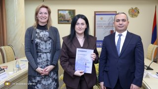 Chairman of the Investigative Committee and the Ambassador of the Netherlands Presented Certificates to Investigators who Completed Training