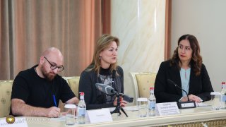 Chairman of the Investigative Committee and the Ambassador of the Netherlands Presented Certificates to Investigators who Completed Training