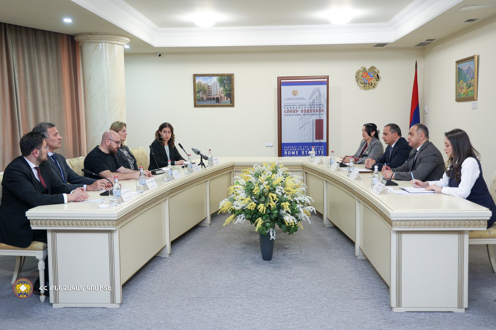 Председатель Следственного комитета и посол Нидерландов вручили сертификаты следователям, прошедшим переподготовку