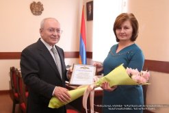 The Chairman of RA Investigative Committee Aghvan Hovsepyan awarded the doctor having demonstrated a high sense of civic duty