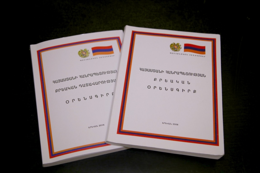 Ժամկետային զինծառայող Դավիթ Քոլոյանի մահվան դեպքի առթիվ հարուցված քրեական գործով ձերբակալվել է դասակի հրամանատարը եւ երկու զինծառայող