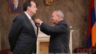 Посольство США преподнесло в дар Следственному комитету РА компьютерную технику стоимостью $132.000 (Фото)