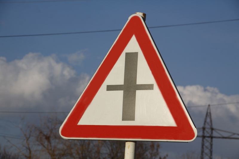 In the result of car accident on Yerevan-Meghri road 2 persons died; a motion on driver’s detainment submitted to court