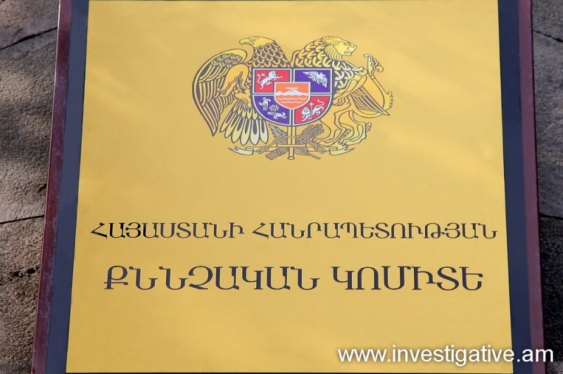 A count of commercial bribe found in the result of comprehensive examination of the case on swindling; charge pressed against the trustee in bankruptcy 