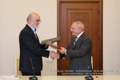 Chairman of RA Investigative Committee Aghvan Hovsepyan and Chairman of Supervisory Board of Islamic Republic of Iran Naser Seraj signed memorandum of understanding (Photos)