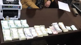 Կողոպուտ «Կրպակ» սուպերմարկետում. Կասկածյալը նախաքննական մարմնին է ներկայացրել գողոնը (Լուսանկարներ)