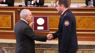 Стали известны подразделение и следователь, добившиеся в 2016 году лучших показателей: они удостоены наград(фото)