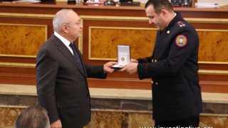 Стали известны подразделение и следователь, добившиеся в 2016 году лучших показателей: они удостоены наград(фото)