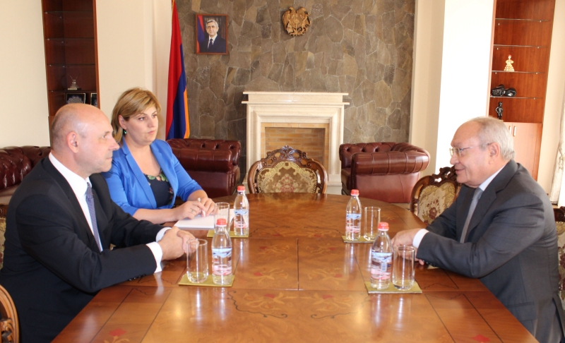 Chairman of RA Investigative Committee Aghvan Hovsepyan received Ambassador Plenipotentiary and Extraordinary of Belarus to Armenia